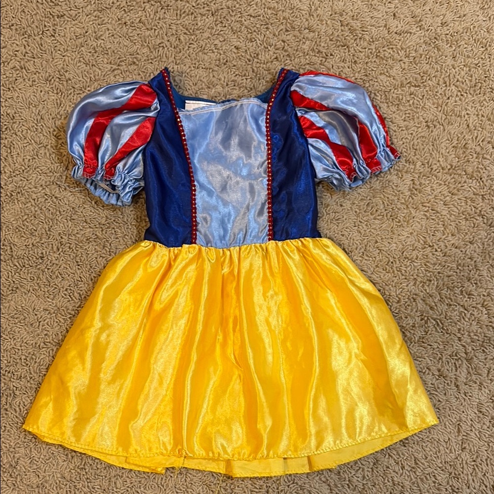 Snow White Princess Costume Size 2-4T play condition